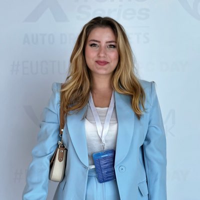 Nesli Akar